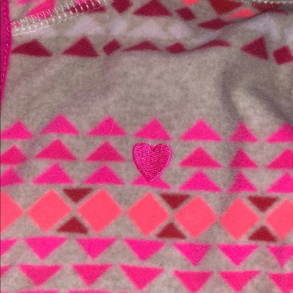 Fleece pink tribal pattern zip - Picture 2 of 3
